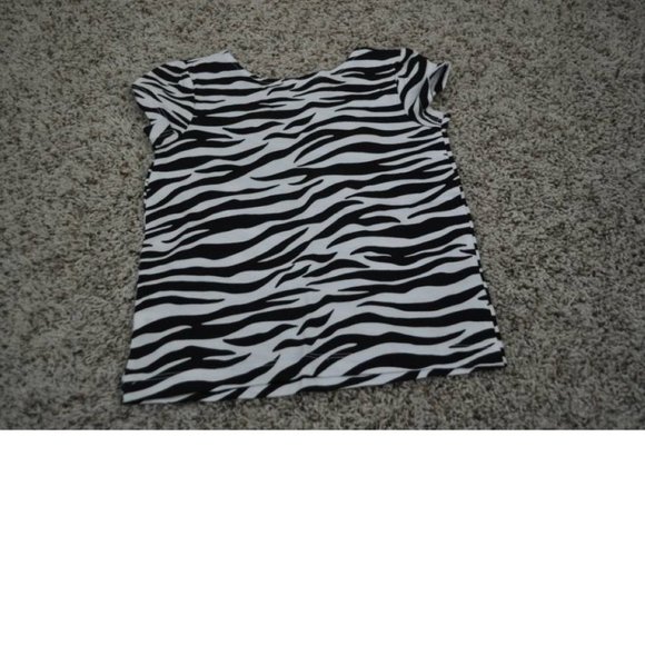 Girls 8 pc Summer Set 24 mths/2T Short Sleeve Shirts, Tanks, Skorts, Swimsuit - Picture 3 of 11